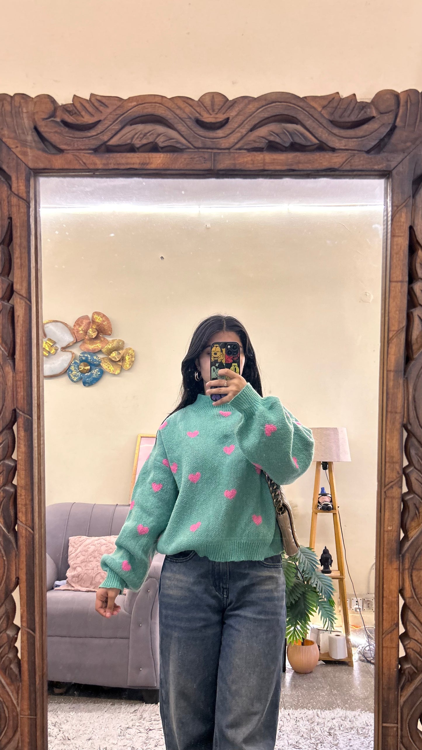 107)pintrest sweater size -M-L thrifted