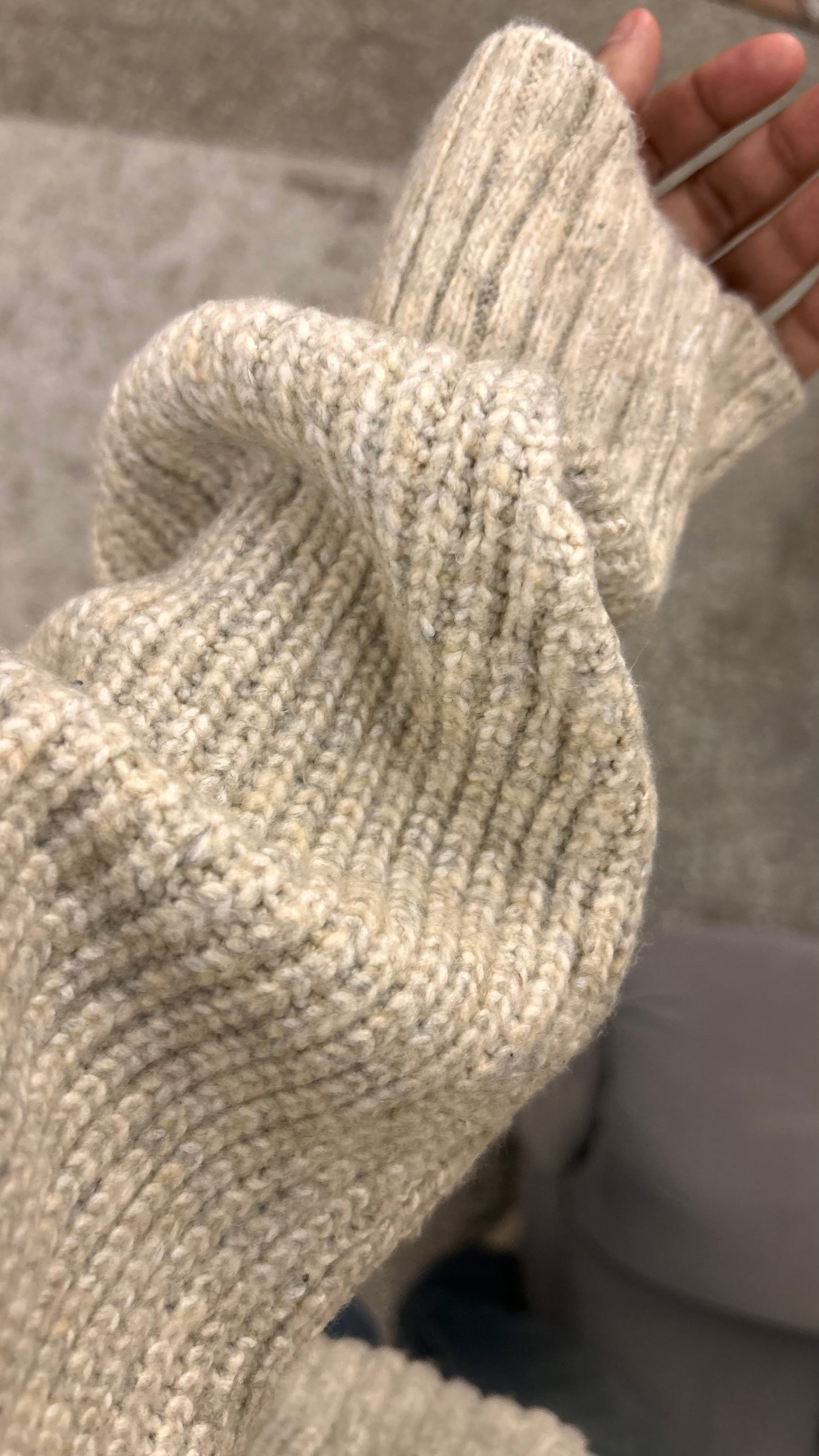 Cute sweater S-M