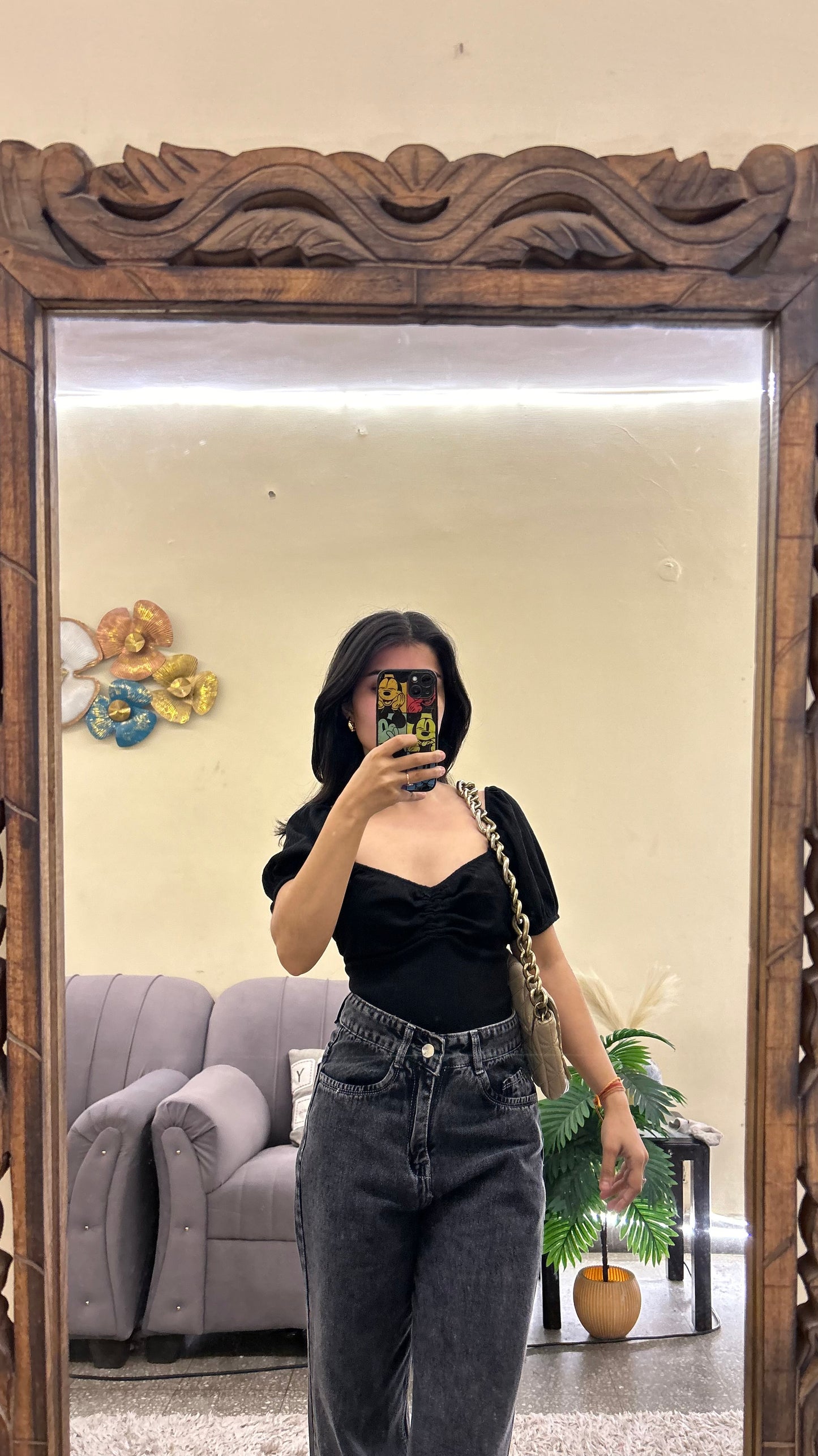 Cute top 34 bust
