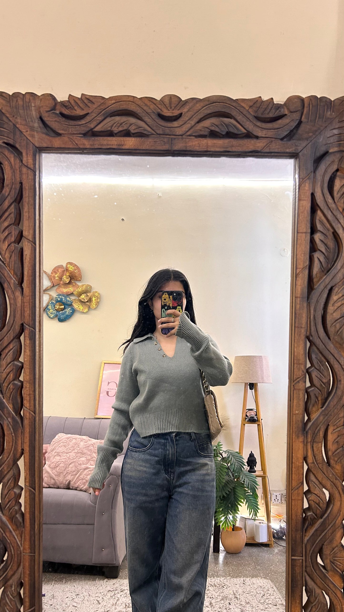 Cute sweater 30-32 bust