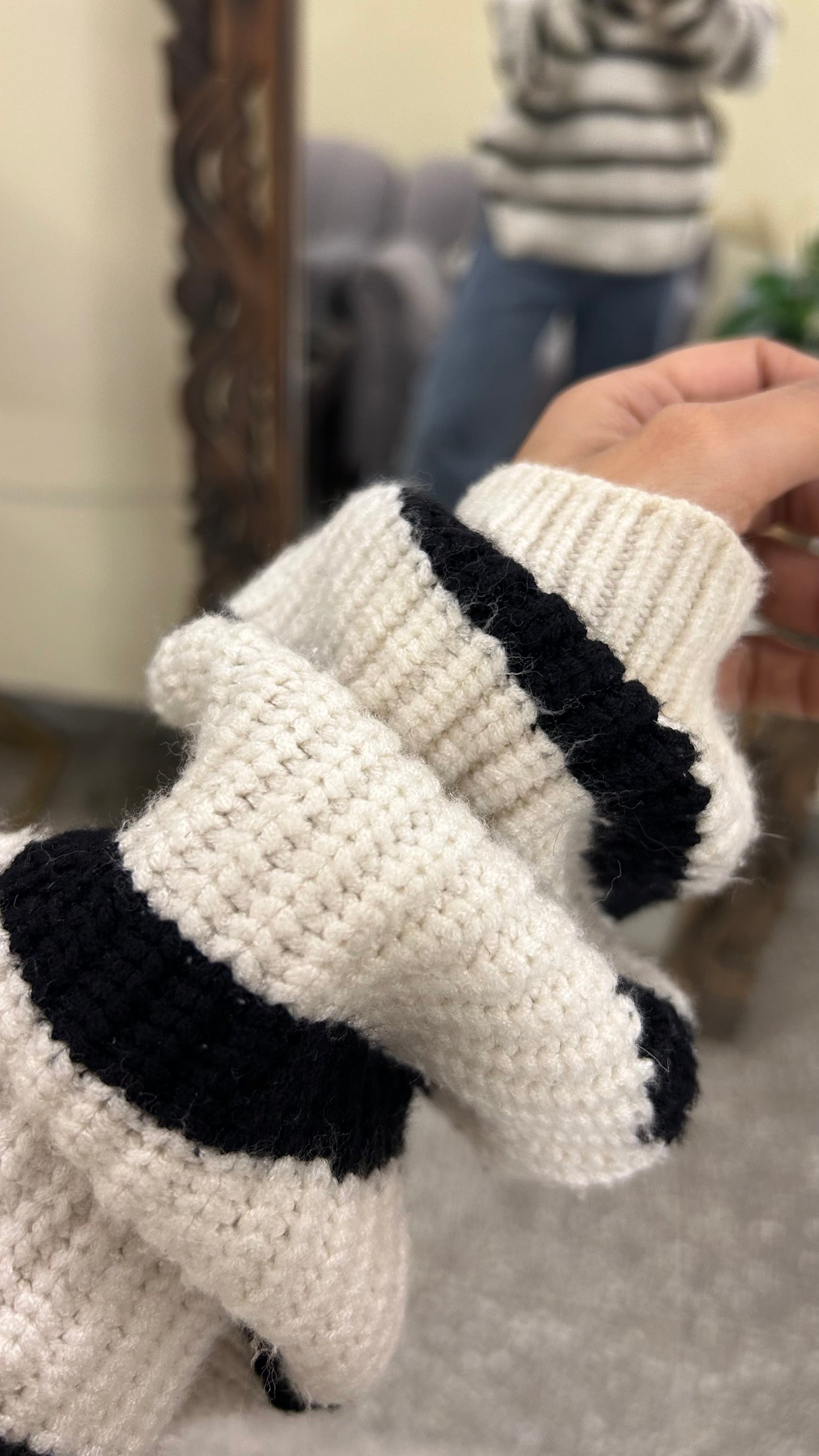 Cute sweater S-M