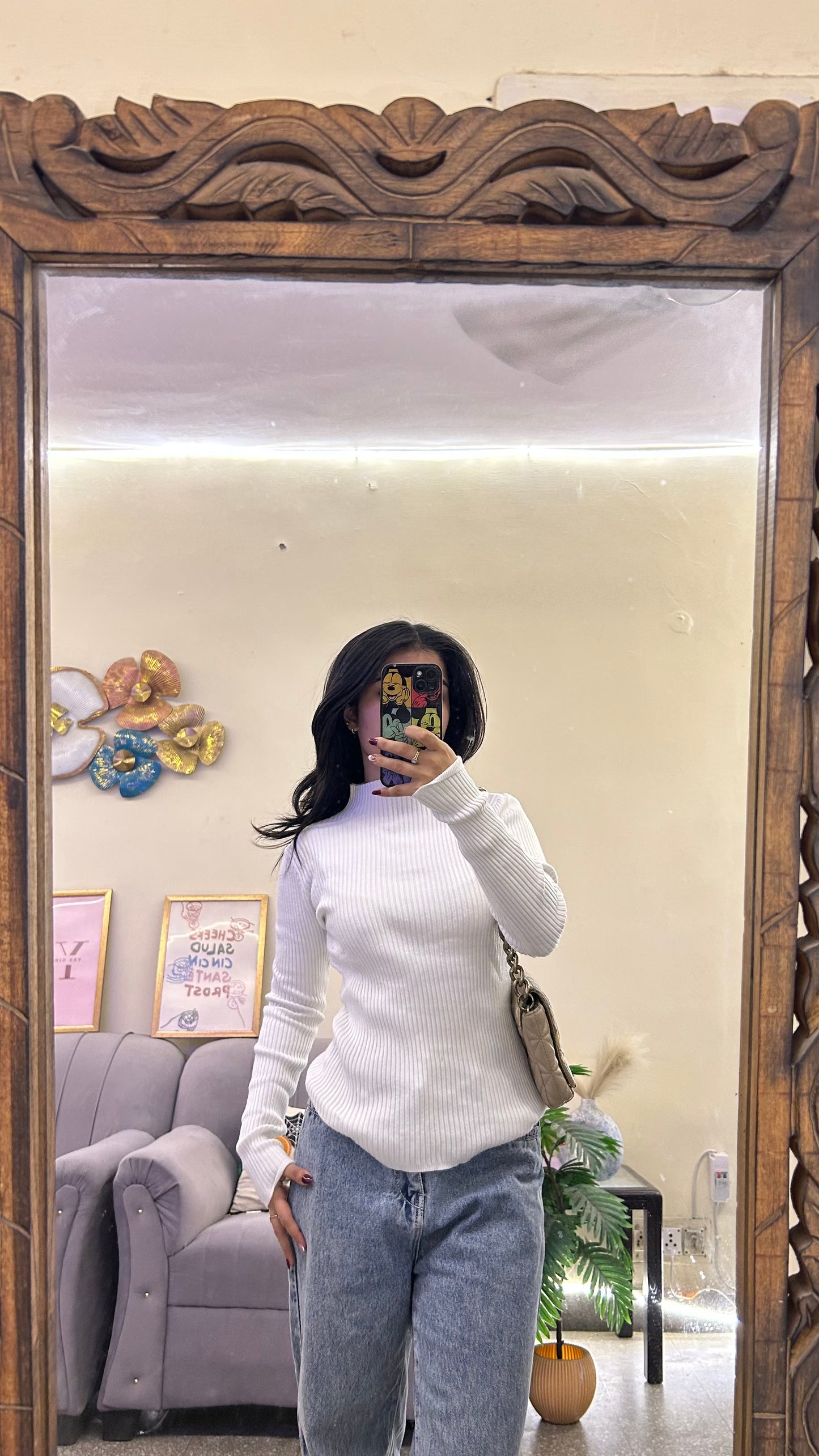 Cute top 32-34 busy