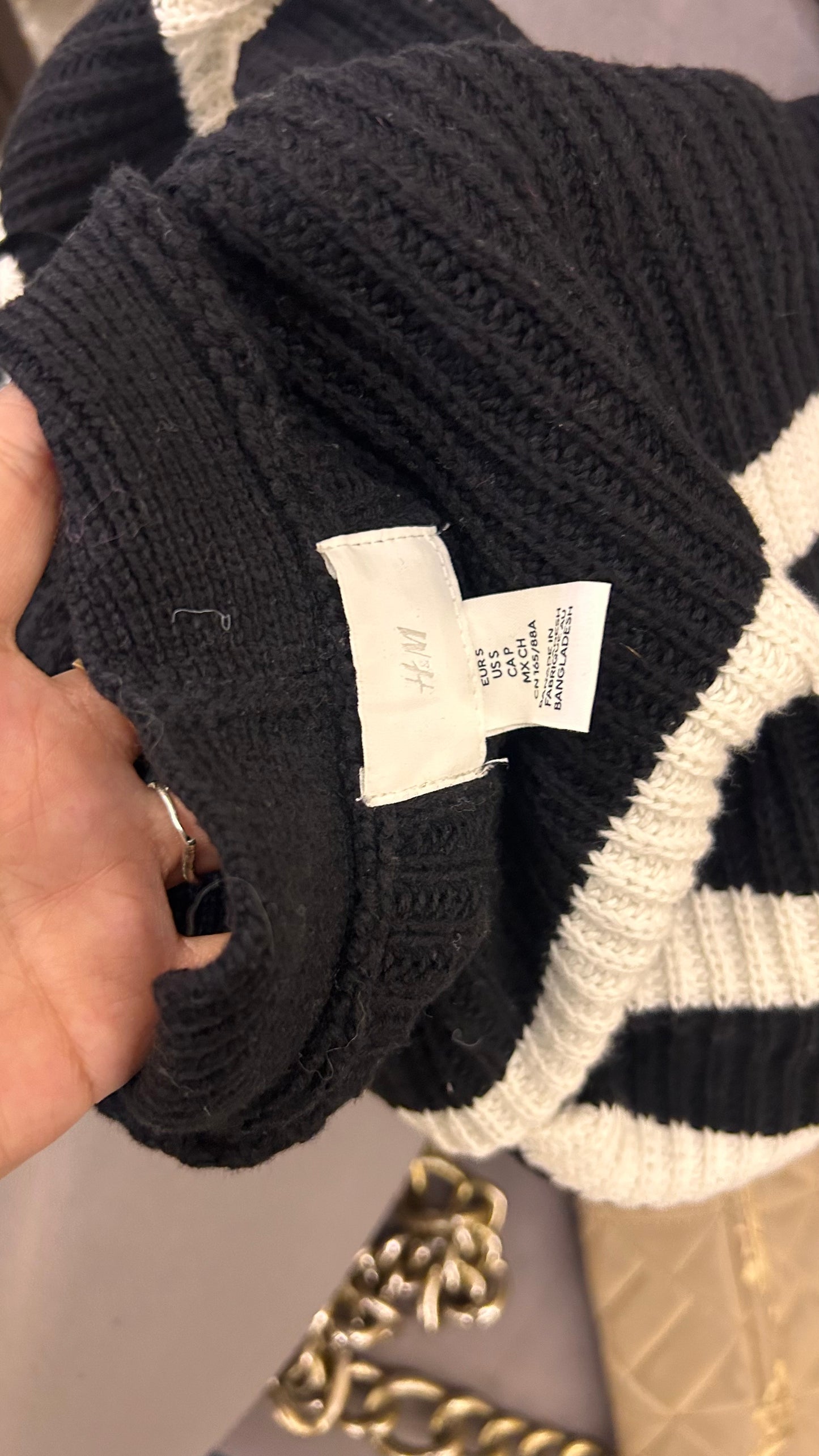 144)hm pintrest sweater size - s