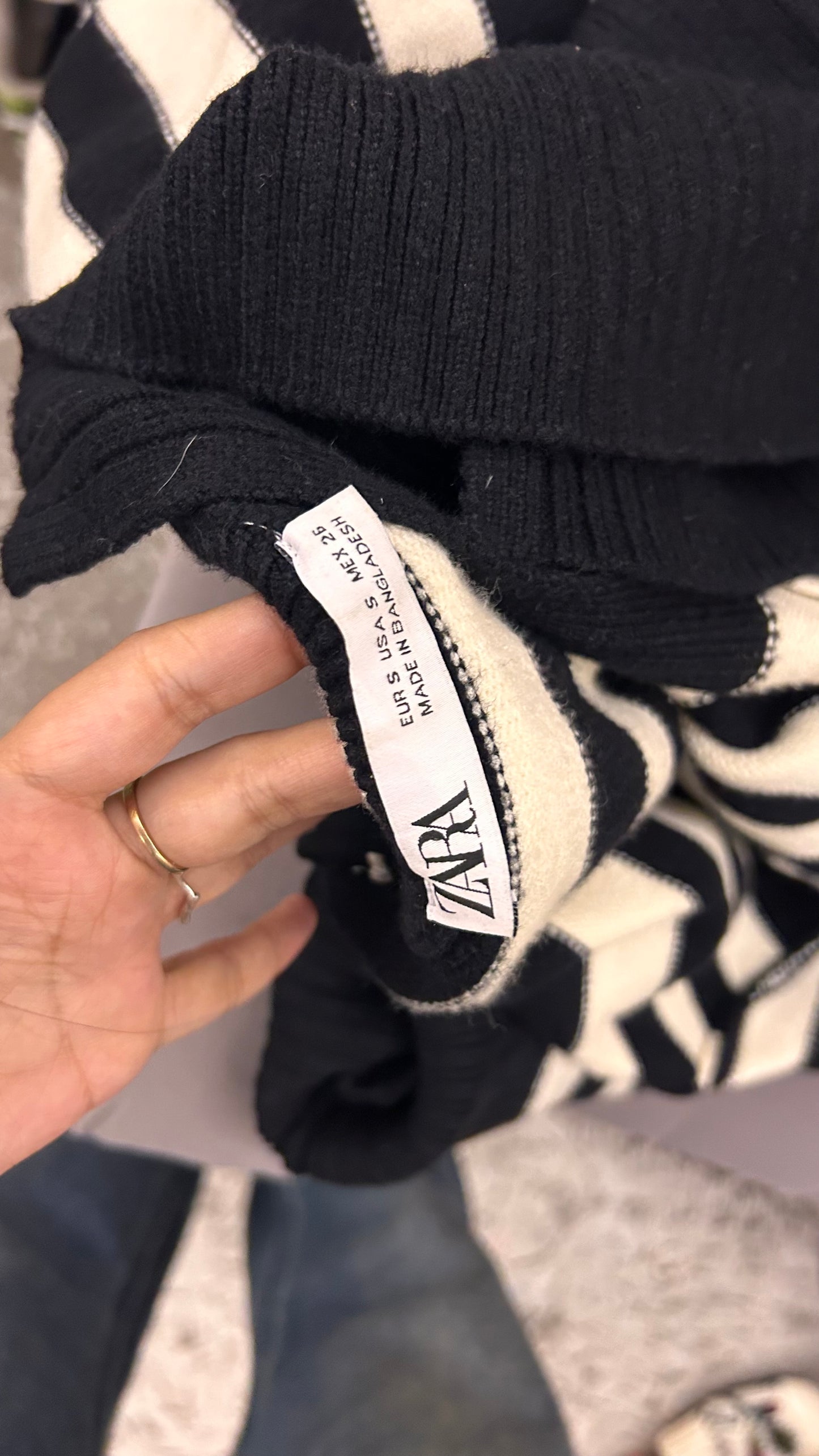 115)pintrest sweater ZARA-M