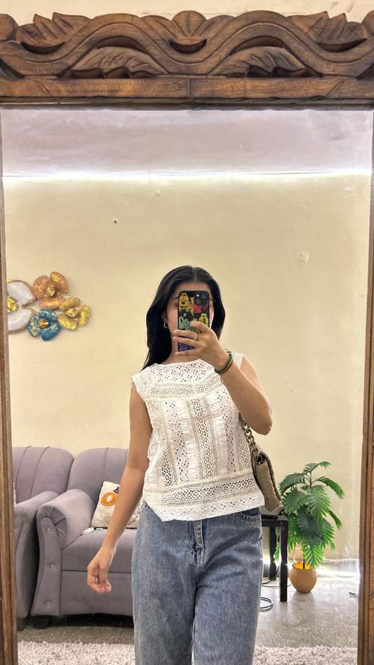 Cute top 32 bust