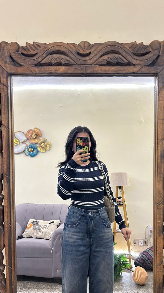 Cute top 28-30 bust