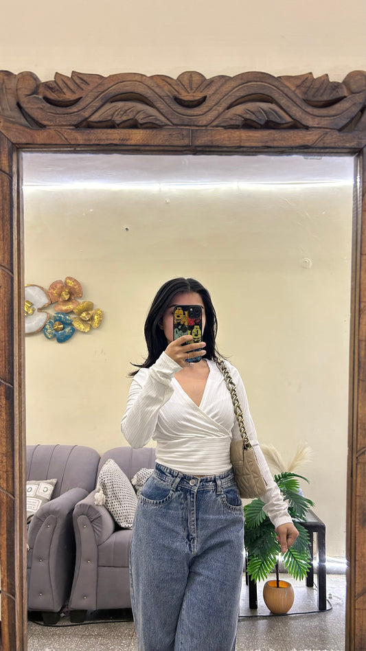 Cute top 32 bust
