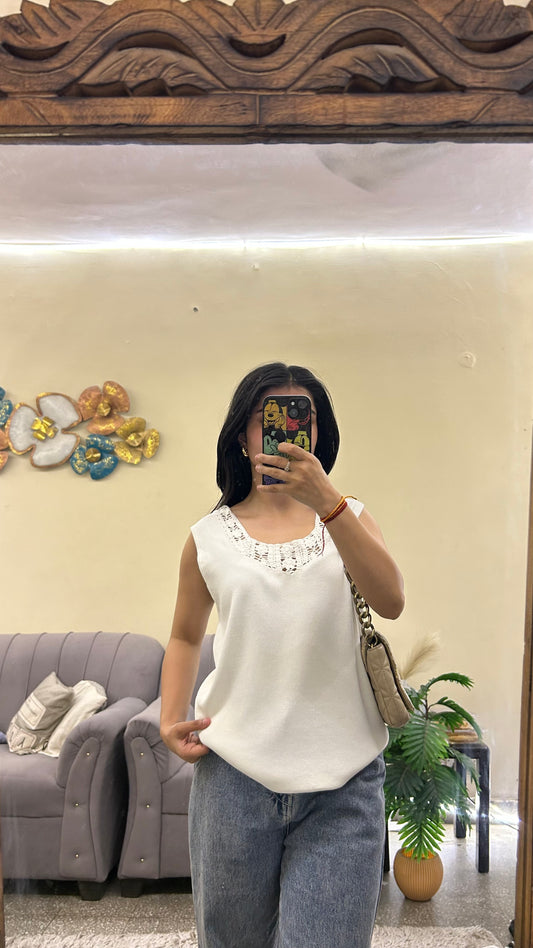 Cute top free size upto bust 38