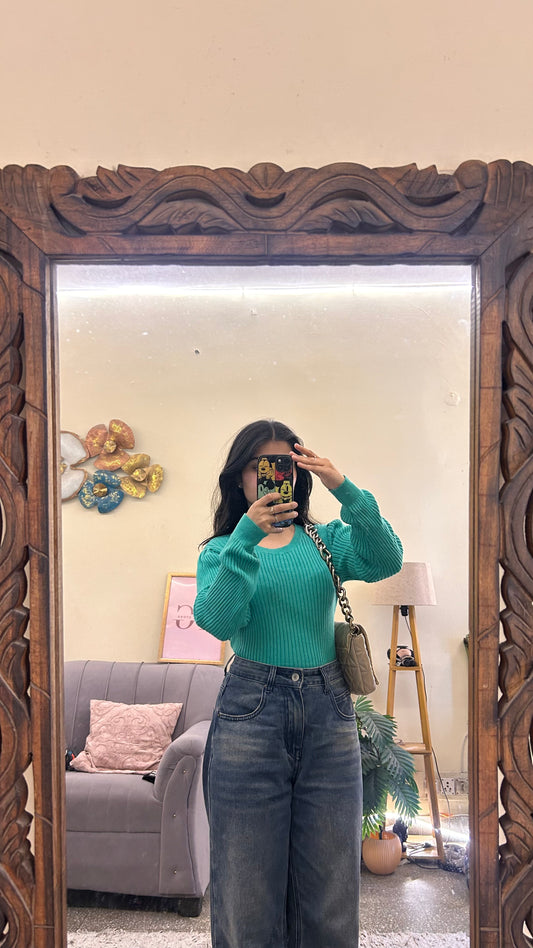 155)semi-winter cute top bust-34-36 thrifted
