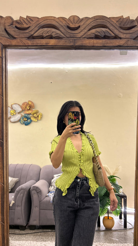 Cute top 30-34