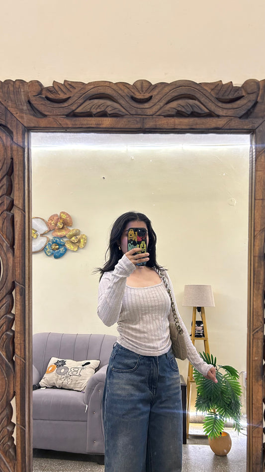Cute top thrifted 32-34 bust