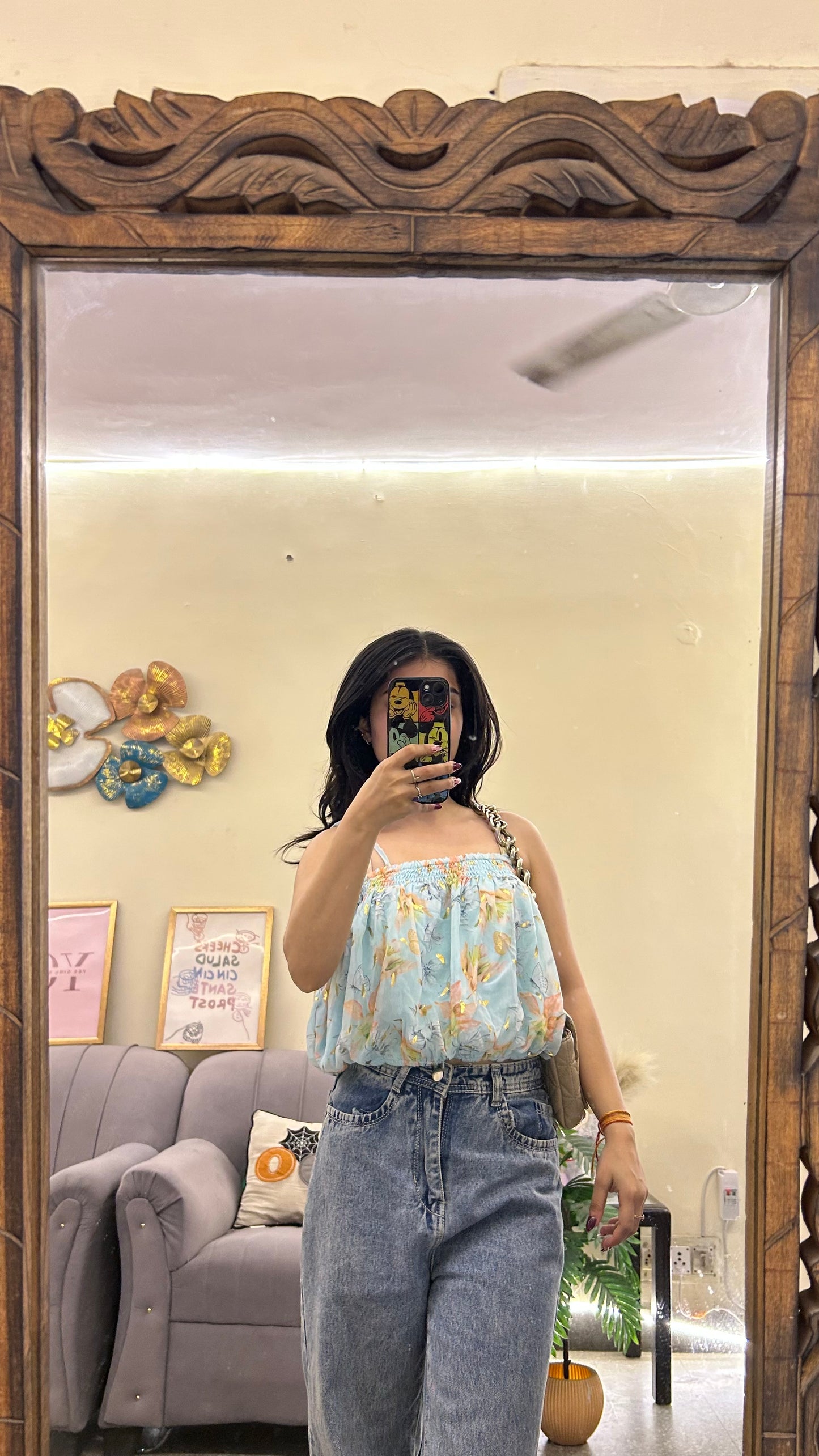 Cute top 34 bust