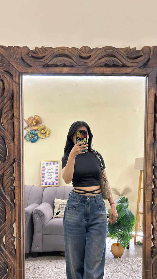 Cute top (sexy back) 28-32 bust