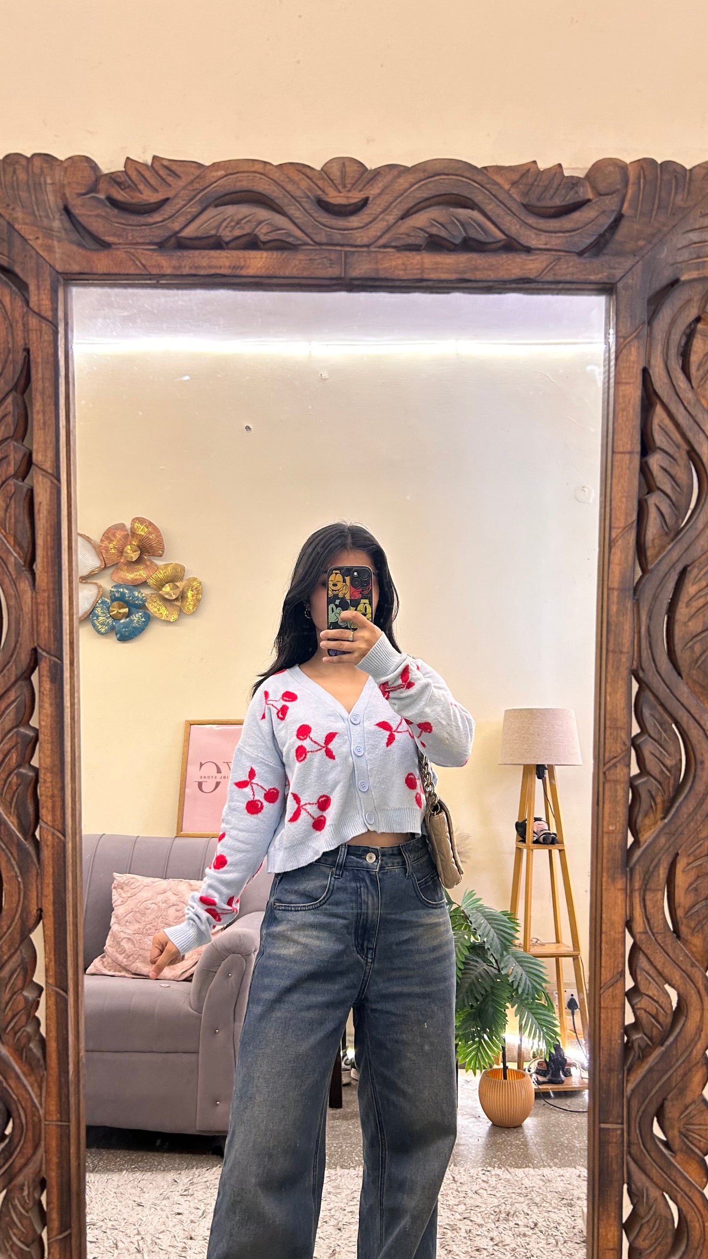 167)pintrest sweater size -xs-s thrifted