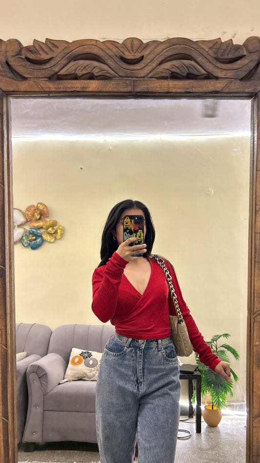 Cute top 32-36 bust wrap around