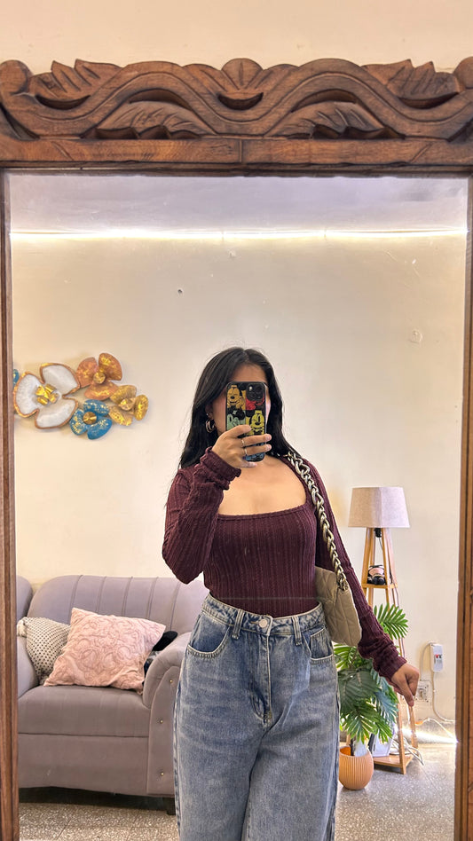 39) cute top 32-34 bust