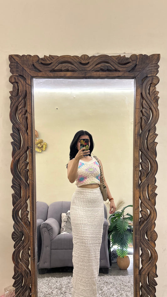 Zara crochet skirt 30 waist/l:37(layer)