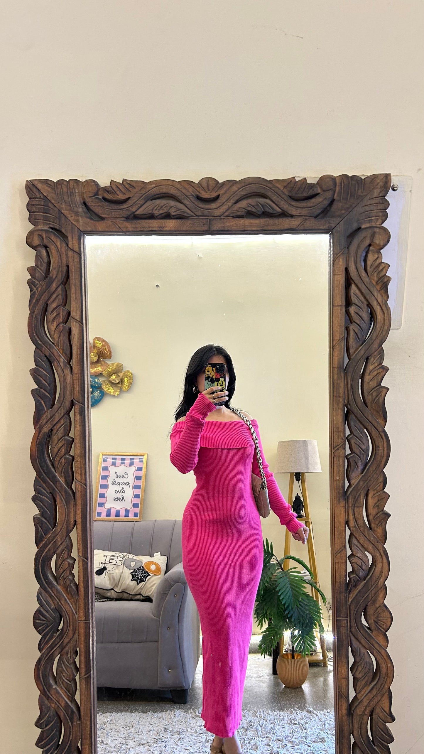 Classy dress 30-32 bust /l:40 original price is 8k ( 70%off)