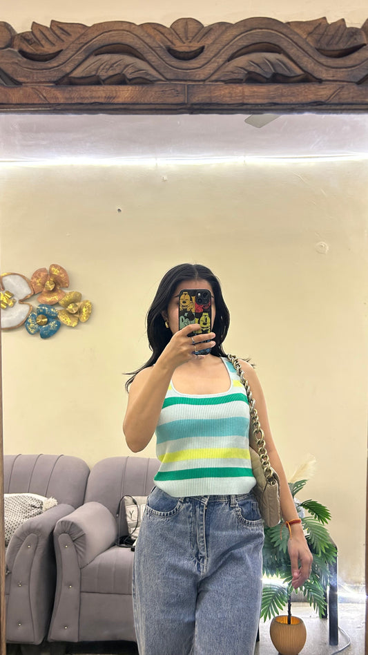 Cute top 34-35 bust