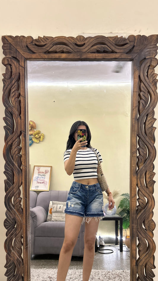 75) cute short mid waist 30