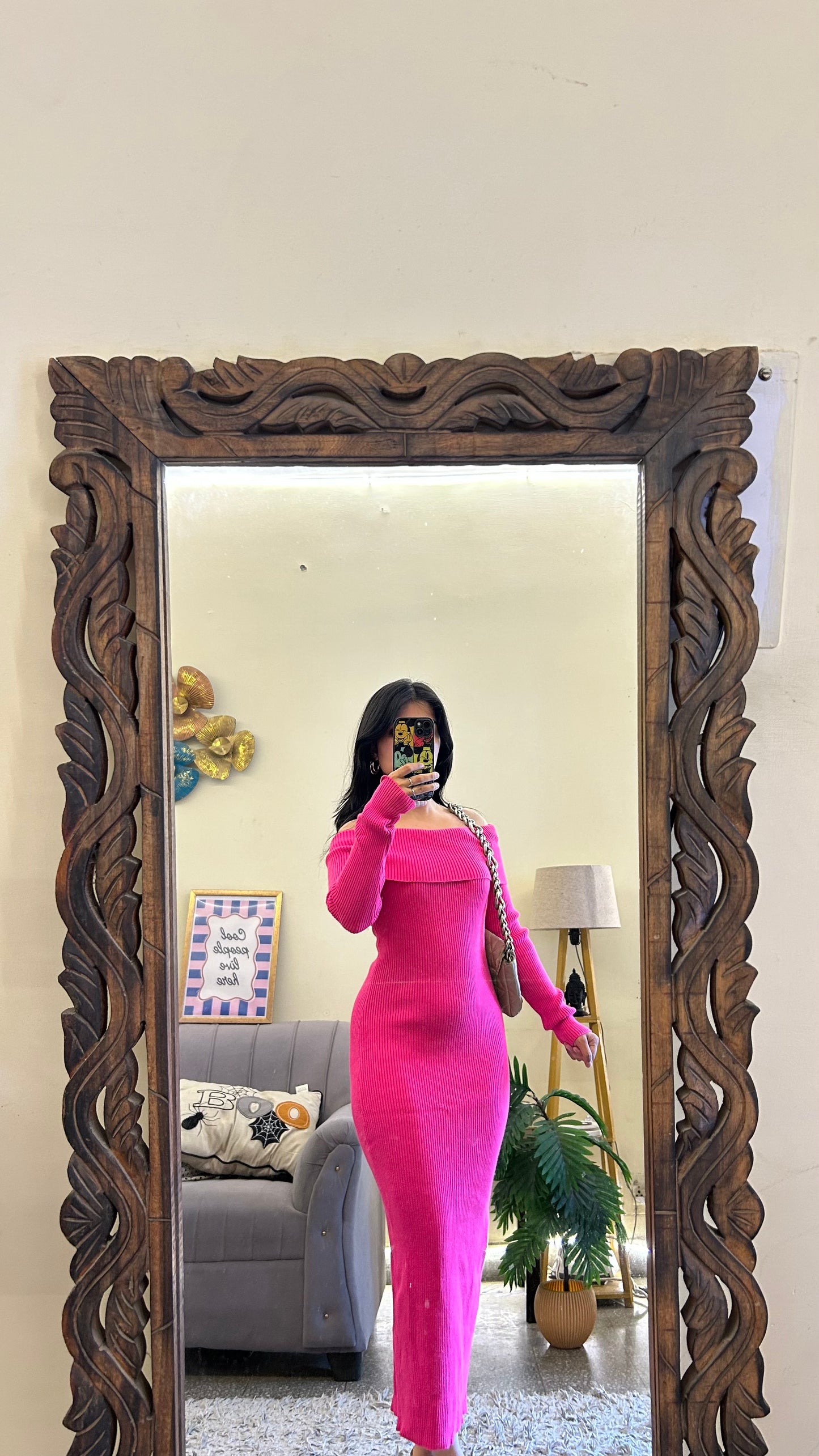 Classy dress 30-32 bust /l:40 original price is 8k ( 70%off)