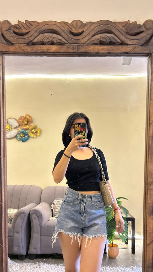 Cute top 30-34 bust