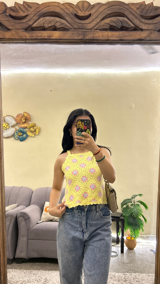 Cute top 28-30 bust
