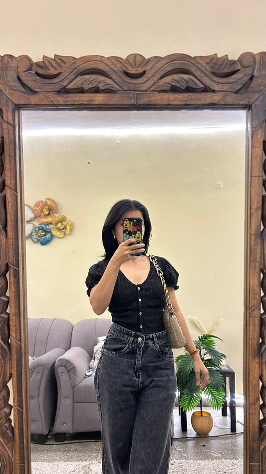 Cute top 34 bust