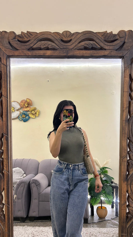 Cute top 30-34 bust