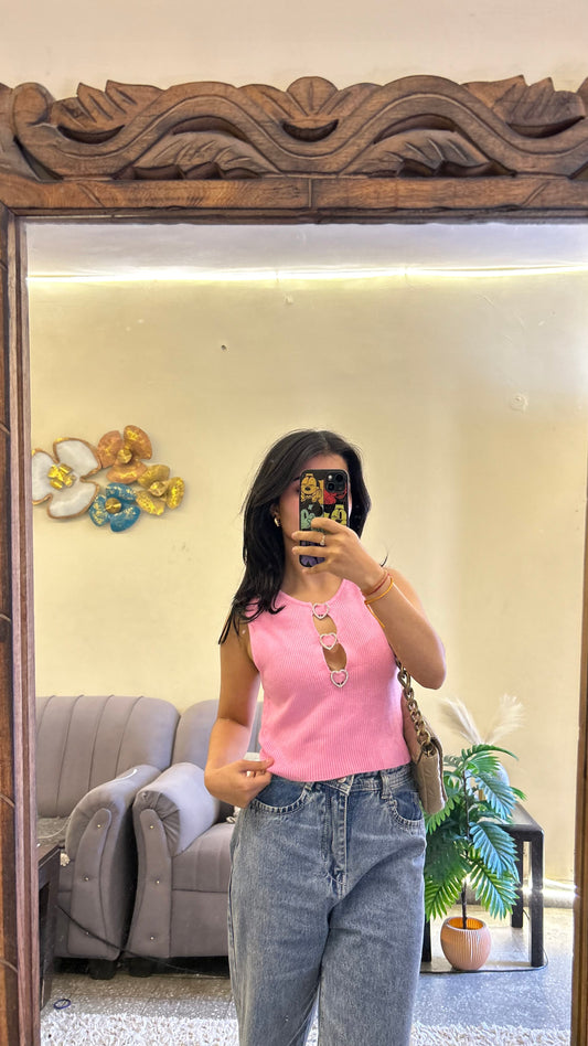 Cute top 32 bust