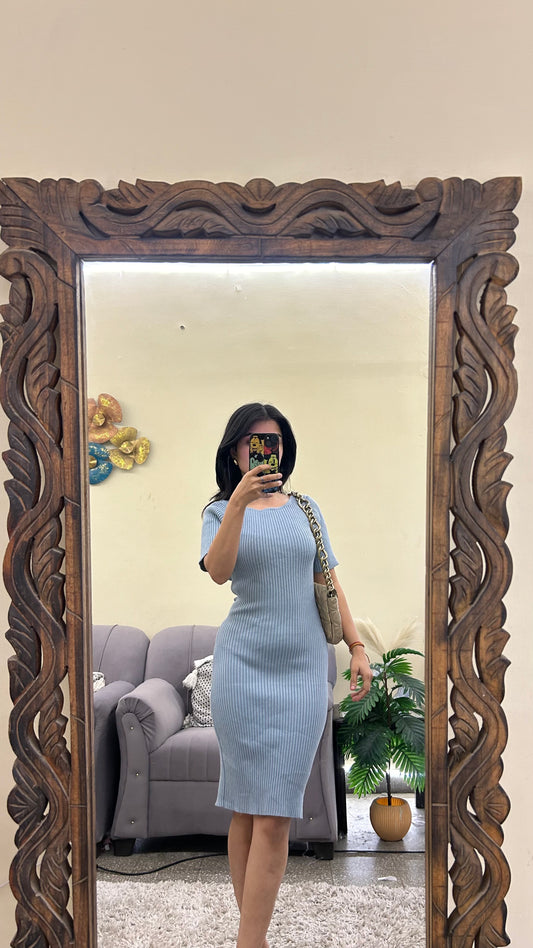 Bodycon dress 30 bust/l:32