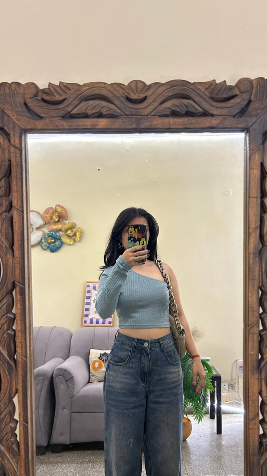 Cute top 30-34 bust
