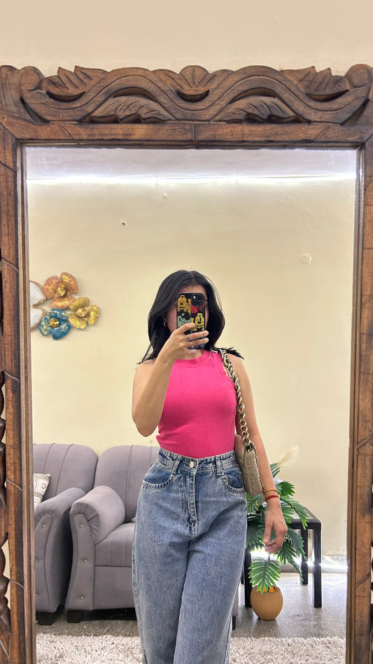 Cute top 28-30 bust