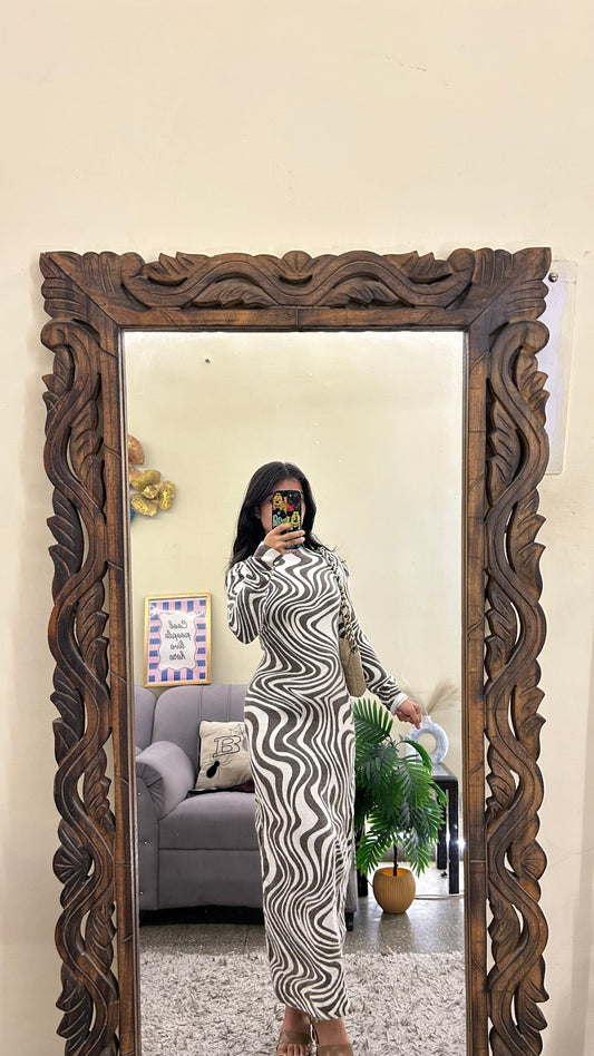 Zara dress 32-34 bust/l:47 lil warm