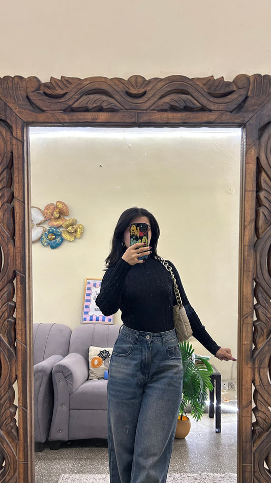 Cute top 28-32 bust