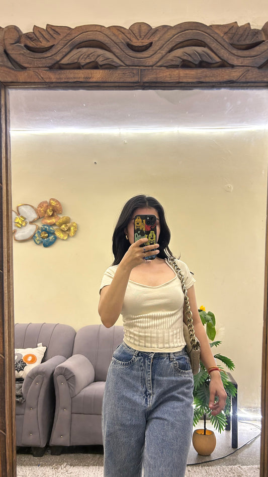 Cute top 28-30