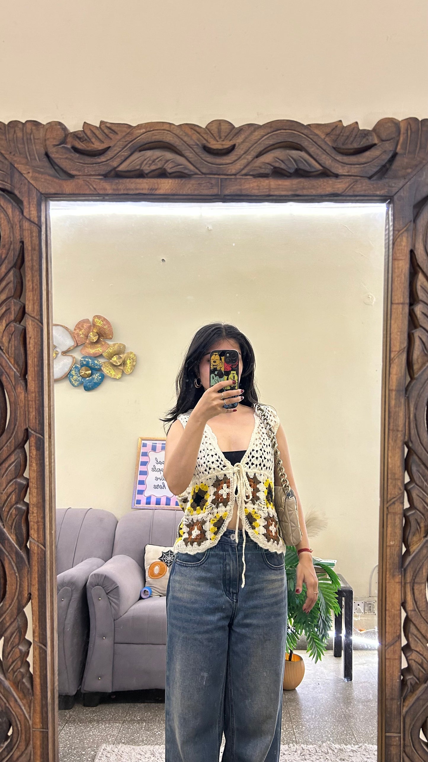 Cute top 34 bust
