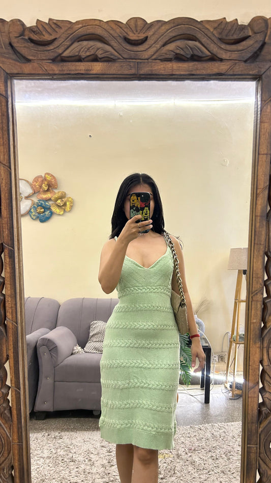 Cute dress 36-38 bust/l: 39
