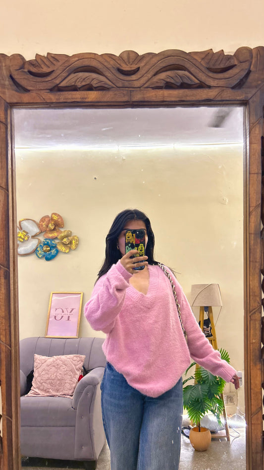 40)pintrest sweater size: M-L soft material