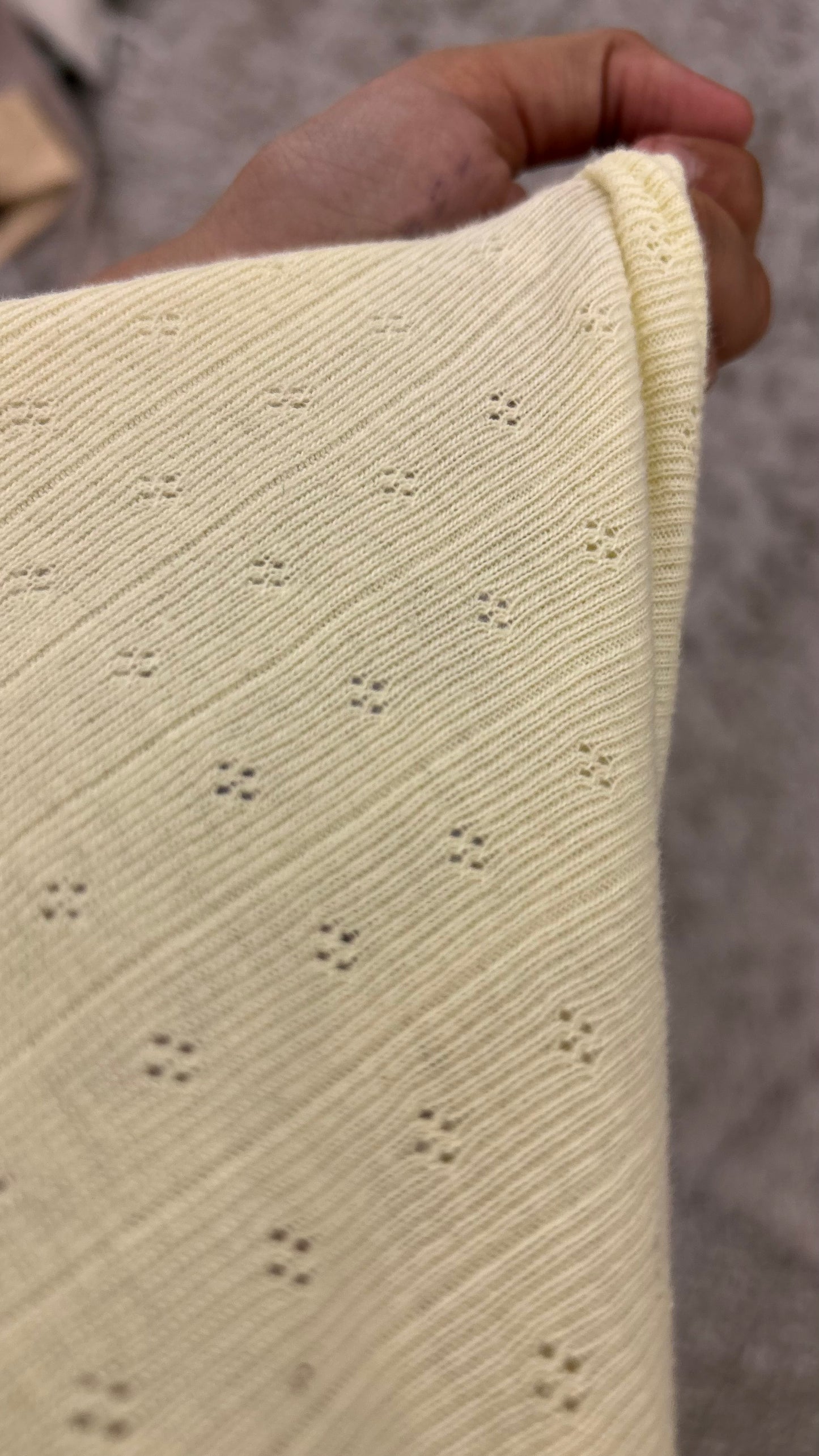 Cute detailed top 30-32 bust