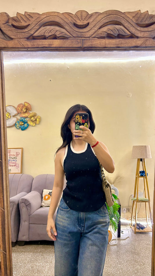Cute top 28-32 bust