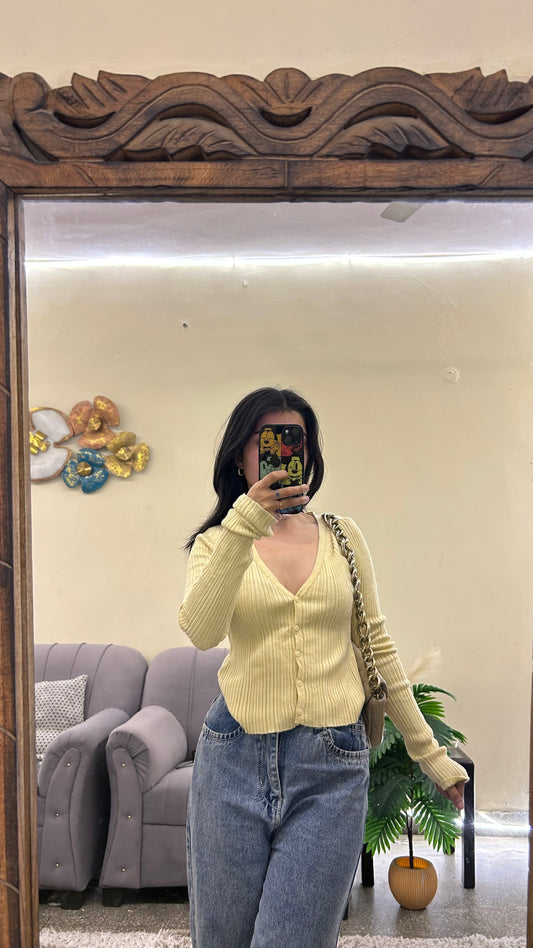 Cute top 30-32 bust ( stretchable)