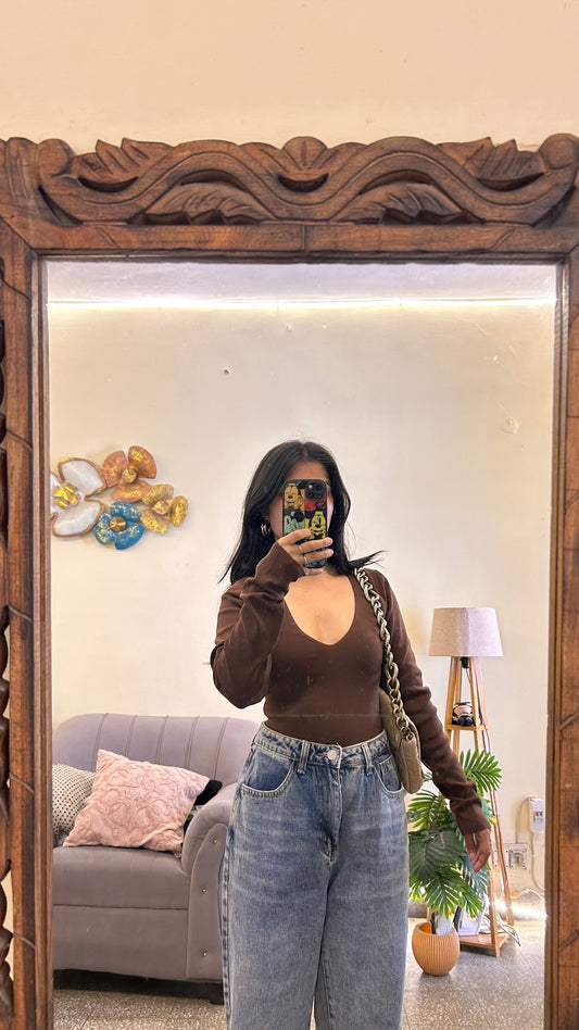 28) cute top 34-36 bust