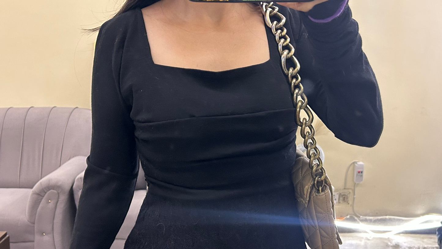 Classy dress soooo beautiful 34-36 bust/l:46 (lil warm)