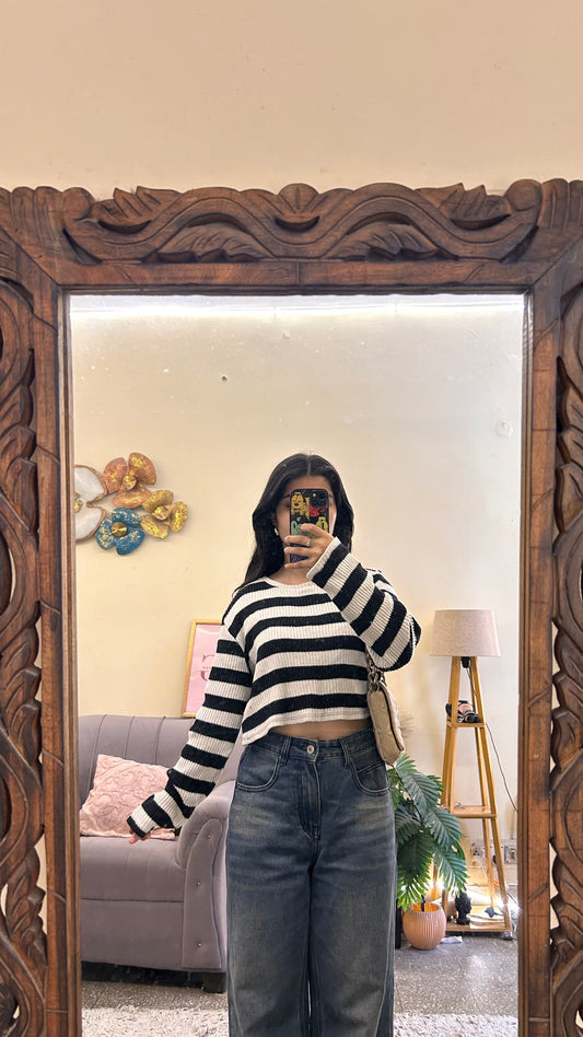 79)semi-winter cute top bust- zara 32