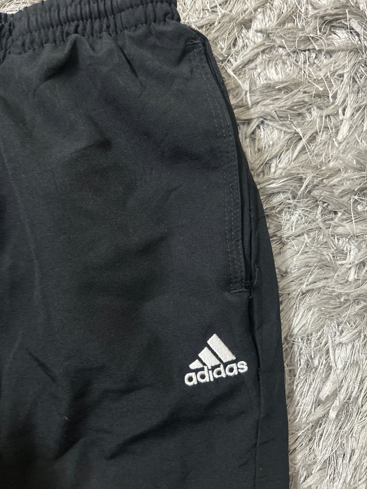 Adidas track pants 24-26 waist/l:34/hips:35/thighs:20