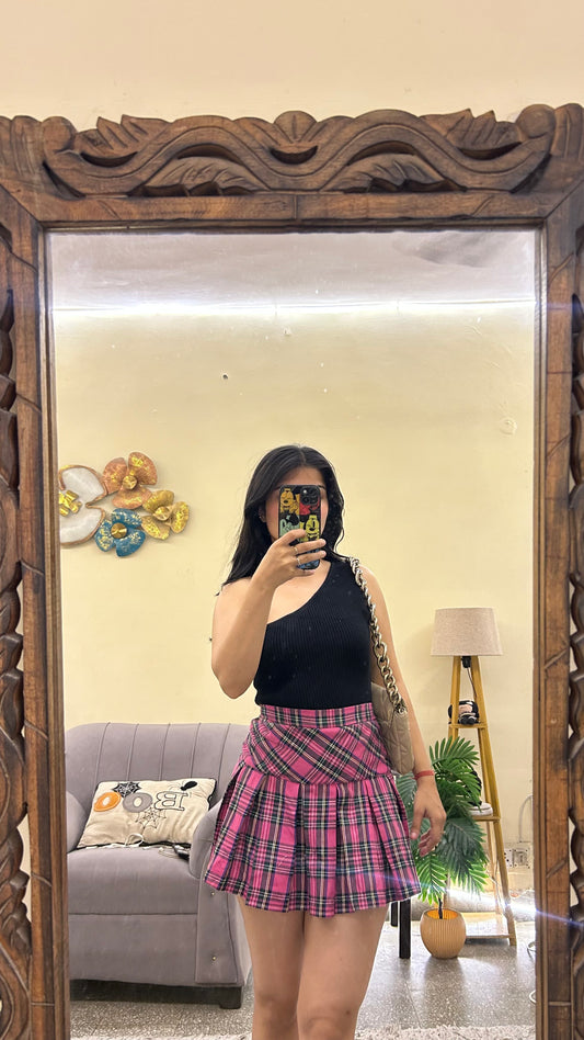 Cute skirt 30.5 waist/l:15 (short inside)