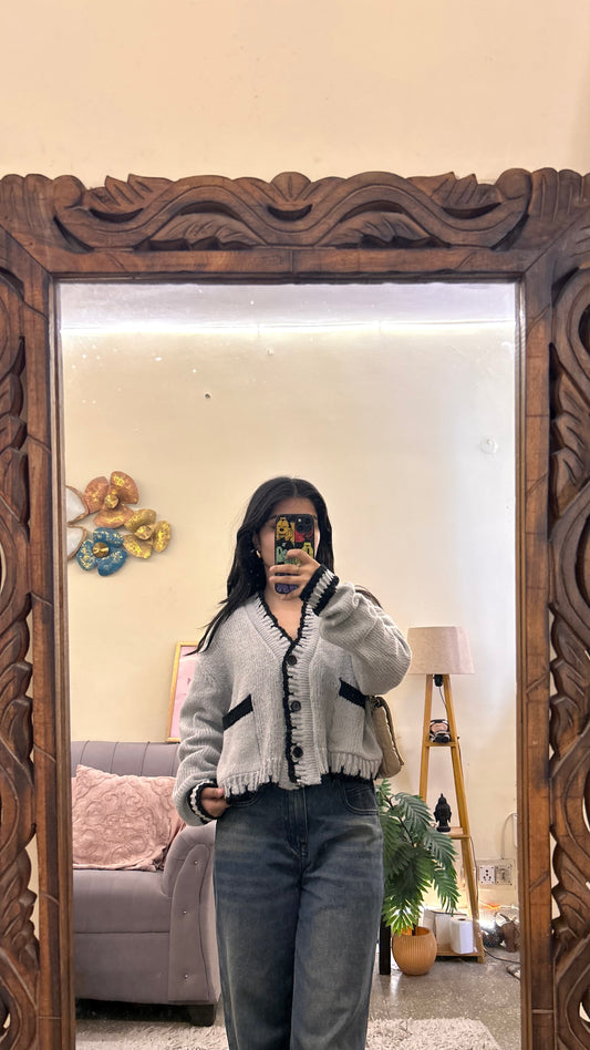 Cute sweater L