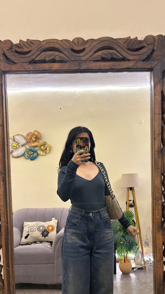 Cute top 32-34 bust
