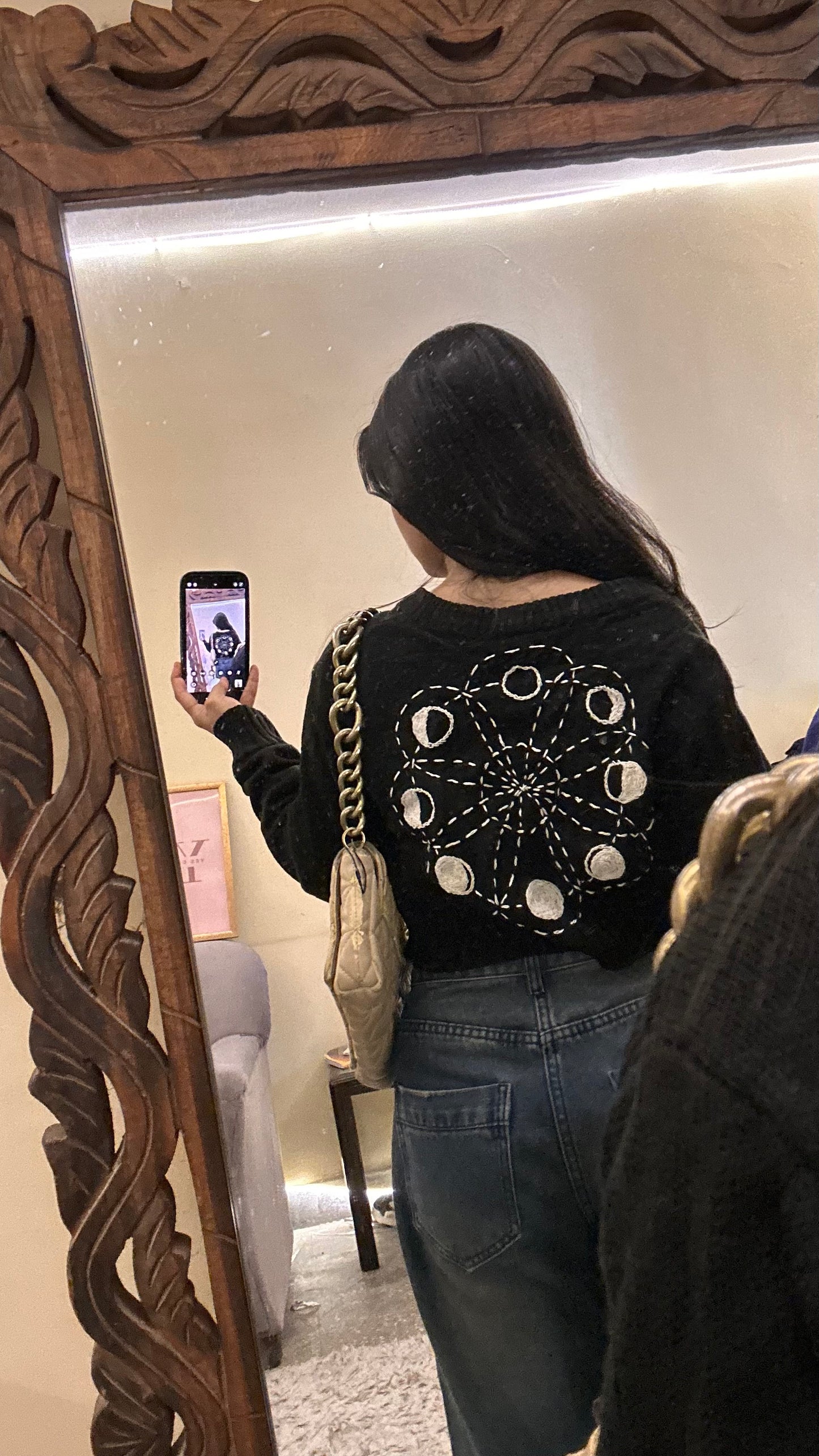 Sweater with back print S